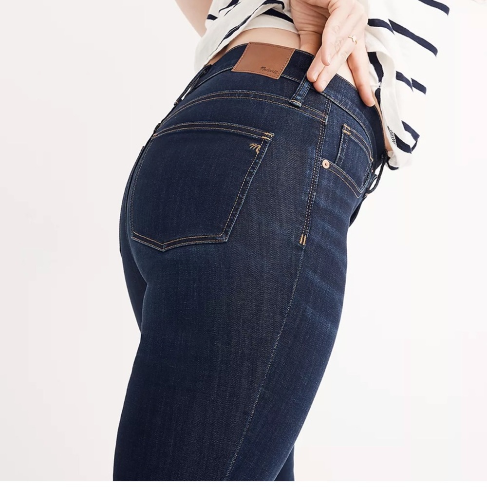Madewell 9" Mid-Rise Skinny Jeans in Larkspur Wash: TENCEL™ Denim size 26